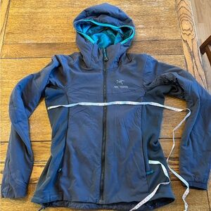 Arc’teryx Atom LT Hoody Women’s